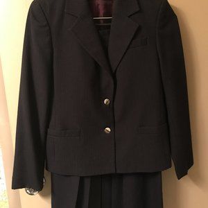Women's Wool Business Skirt Suit Size 6 Navy Blue with Pin Stripes